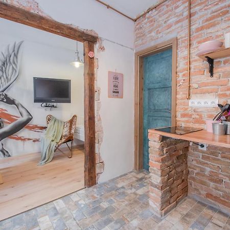 Accommodation At The Zeus Apartment Bratislava Eksteriør billede